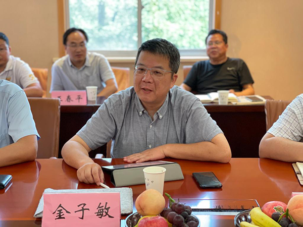 智汇山区赋能行动：浙江省纺织工程学会赴常山县调研考察纺织产业8.jpg