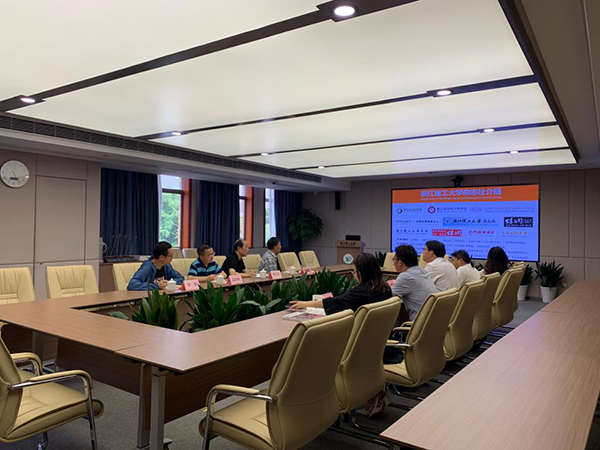 武汉纺织大学期刊社来访浙江理工大学杂志社6.jpeg