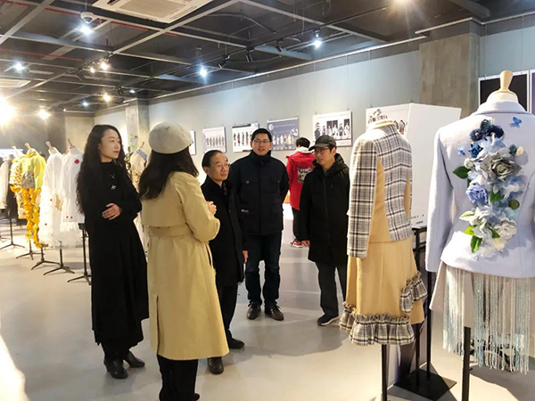 学会领导走访浙江纺织服装职业技术学院，参观“融+”时尚周5.jpg
