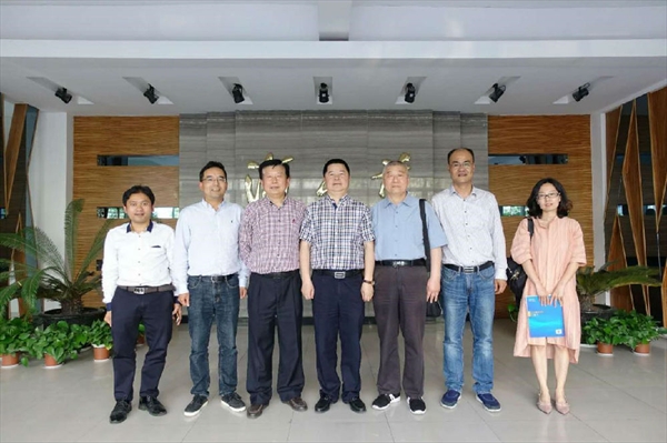 湖州丝绸小镇协同创新服务站调研组第六批赴湖州调研-浙江省纺织工程学会 _03.jpg