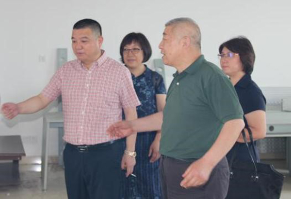 浙江省纺织工程学会湖州丝绸小镇协同创新服务站专家企业对接交流会圆满举行8.jpg