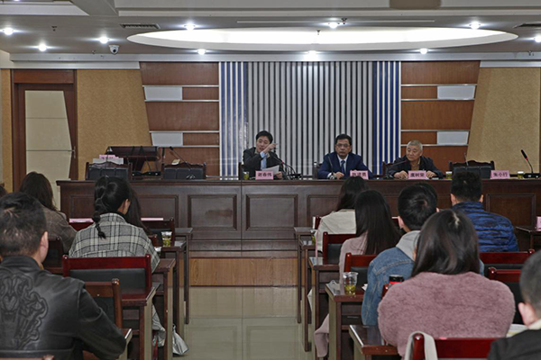 浙江省纺织工程学会湖州丝绸小镇协同创新服务站第三次专家企业对接会暨技术培训圆满举行2.png