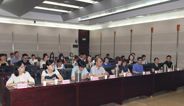 浙江省纺织工程学会湖州丝绸小镇协同创新服务站专家企业对接交流会圆满举行-浙江省纺织工程学会_002.jpg