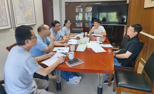 省纺织工程学会秘书长李启正一行走访调研绍兴柯桥纺织产业_001.jpg